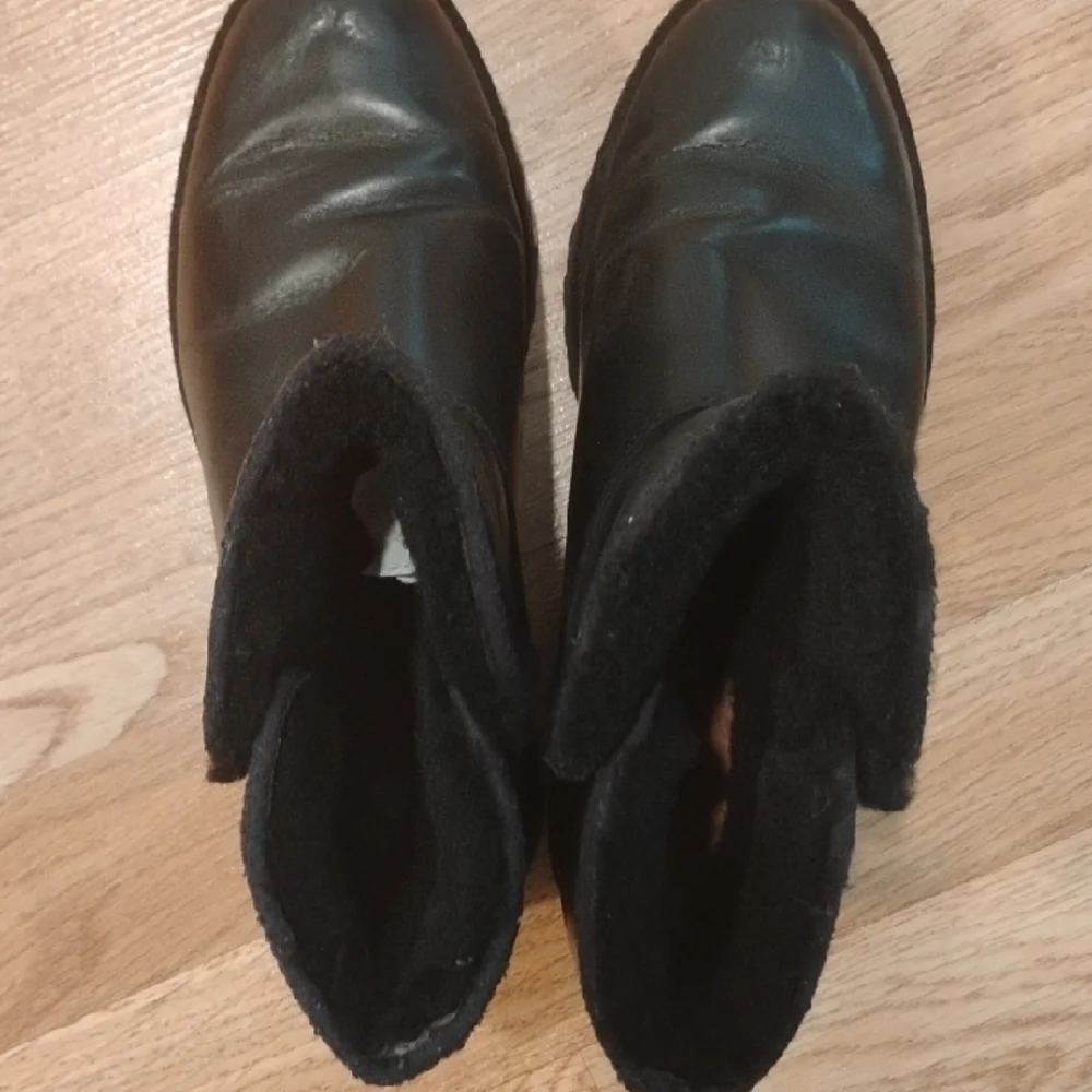 UGG Black Leather Winter Boots with Shearling Trim